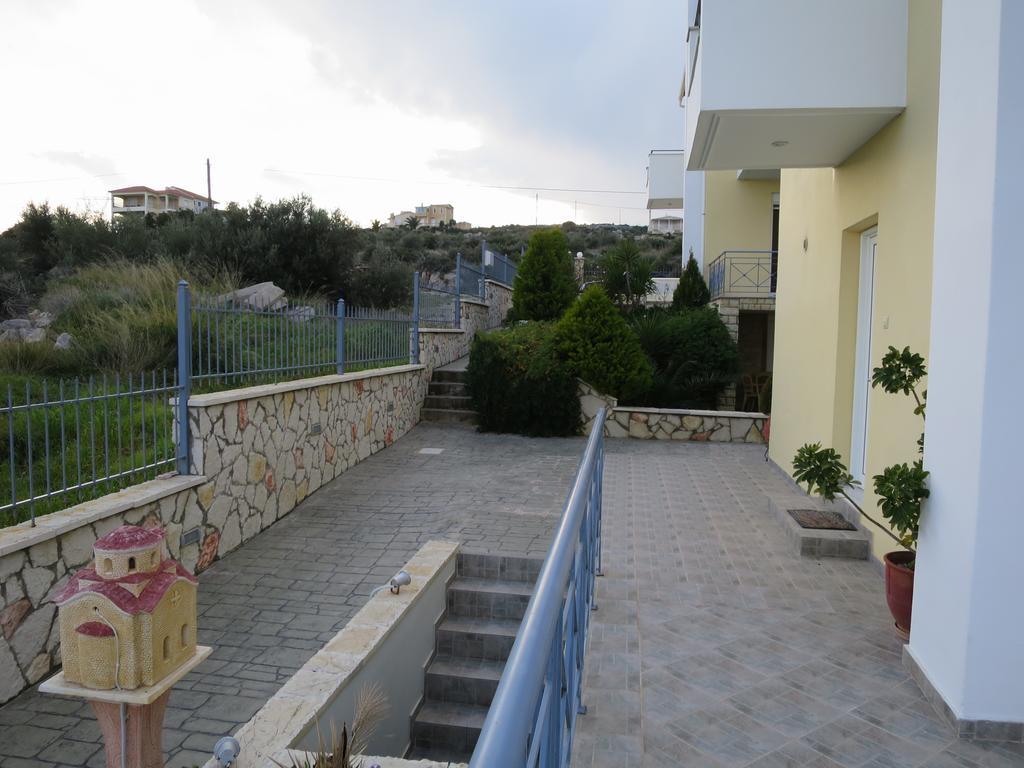 Villa Christine - Maisonettes With Fireplace Aliveri Buitenkant foto