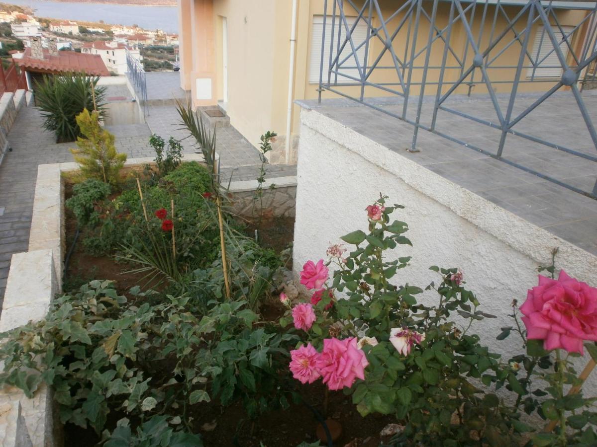 Villa Christine - Maisonettes With Fireplace Aliveri Kamer foto